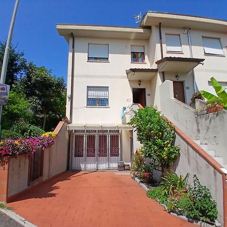 Il Melograno B&B With Private Bathrooms Aulla Εξωτερικό φωτογραφία