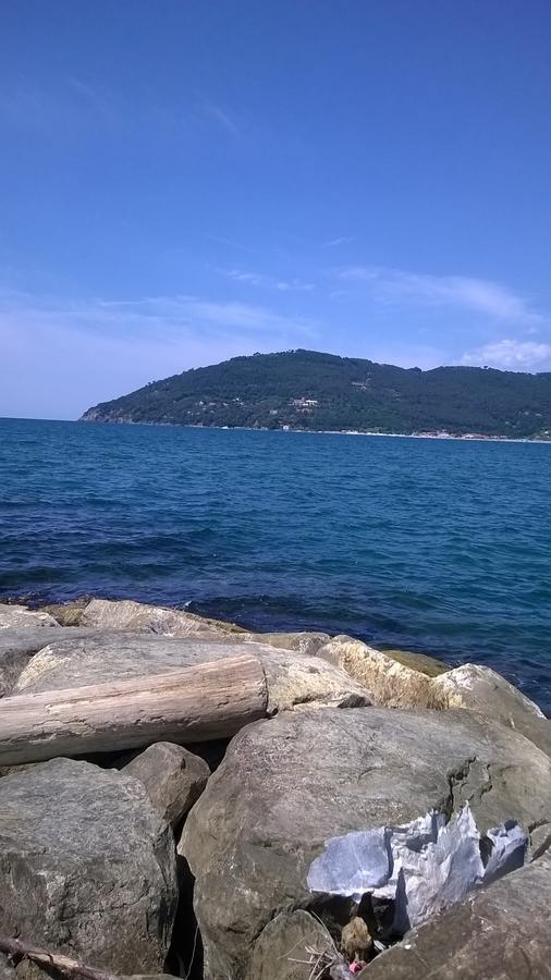 Il Melograno B&B With Private Bathrooms Aulla Εξωτερικό φωτογραφία